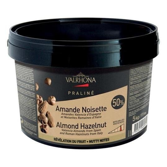 

Valrhona Almond Hazelnut Praline Paste 50% Selai Kacang Almond Coklat