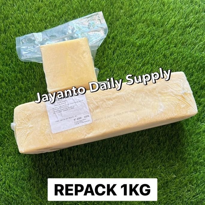 

PROMO MOZZARELLA SAPUTO 1KG REPACK / KEJU MOZARELLA CHEESE IMPORT - HALAL