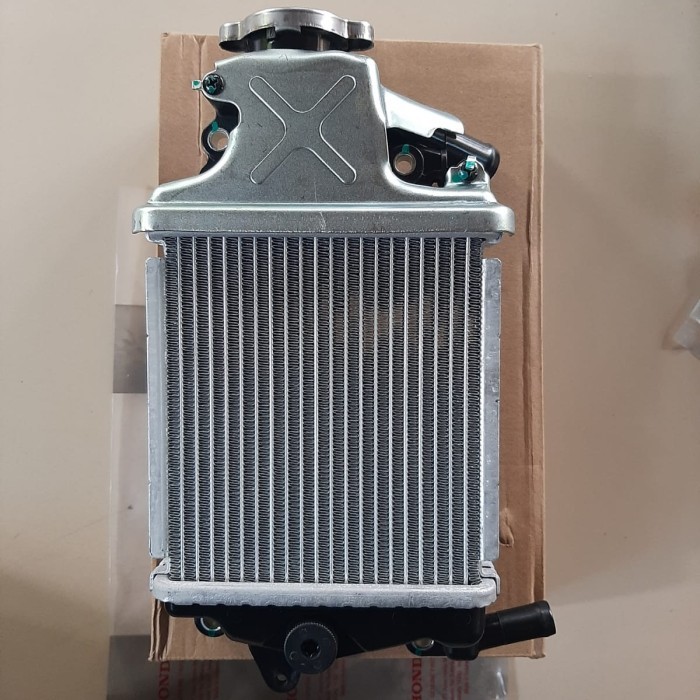 Radiator Pendingin Honda Vario 125 Old/125 Led Orisinil