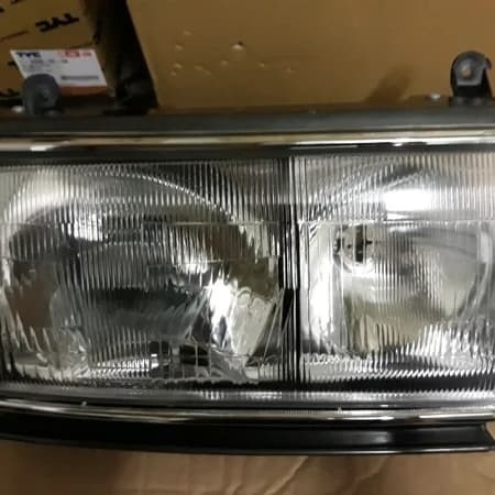TOYOTA LANDCRUISER VX 80 VX80 1996 1997 1998 HEAD LAMP LAMPU BESAR