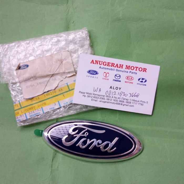 Logo/Emblem Ford Fiesta Di Bagasi