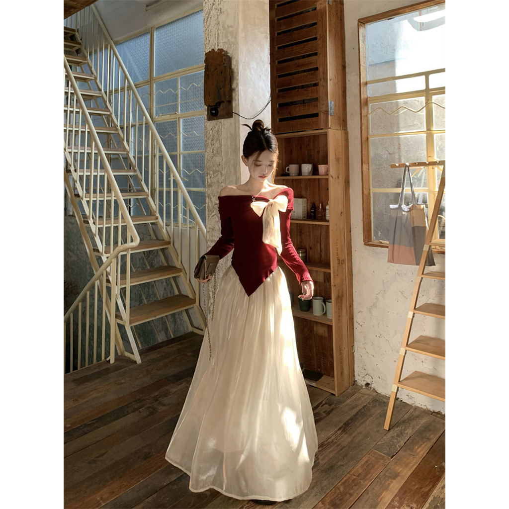 Ribuan setelan busana gaya emas busur satu bahu tidak beraturan rajutan lengan panjang berpinggang t