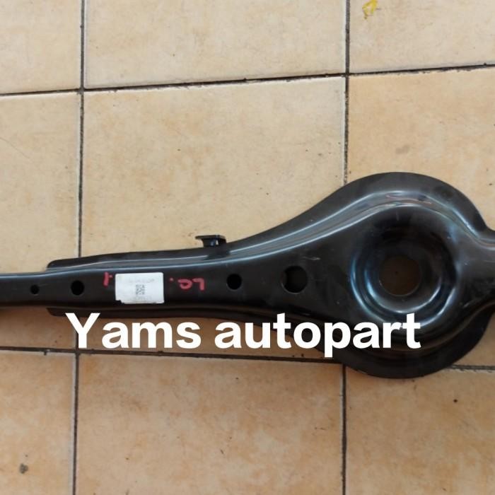 Lower Arm Belakang Sayap Bawah Belakang Innova Fortuner Hilux Original