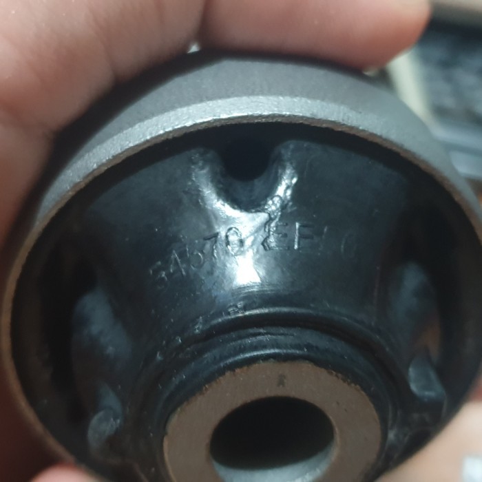 Grand Livina Evalia Latio Bushing Lower Arm Sayap Kepak Ori Nissan