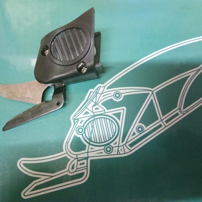 

Gunting Elektrik Yj-C1 - Knife Electric Scissor