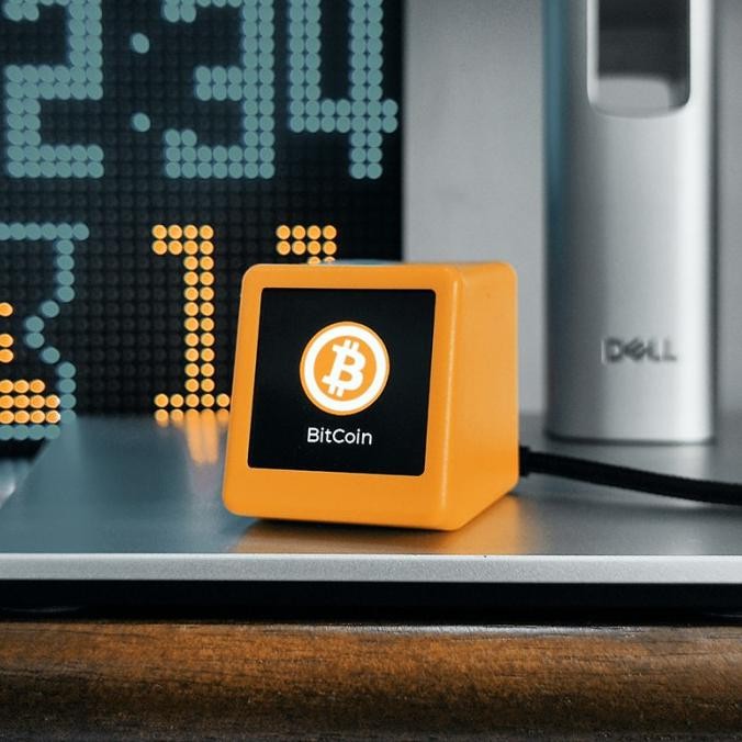 

Produk Baru!! GeekMagic BitCoin Stock Price Display Real Time Tracker Ticker Cryptocurrency Desktop Gadget BTC ETH Weather Clock