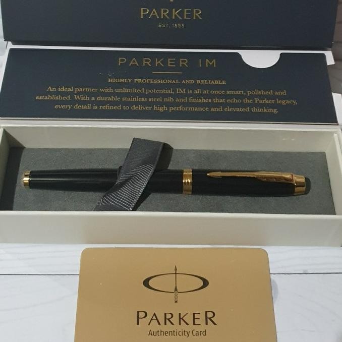 

Murah Meriah ! Pulpen Parker IM LQ Black GT Roller Ball Klip Emas