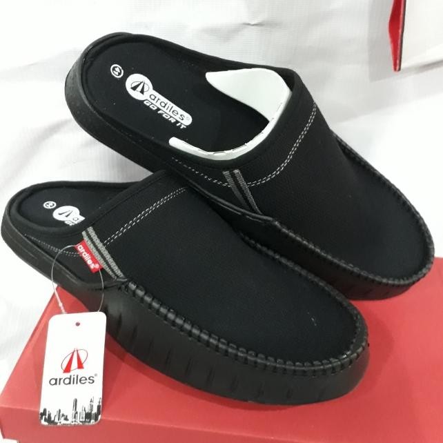 Sepatu Sandal Slop Karet Pria Ardiles Straider Hitam