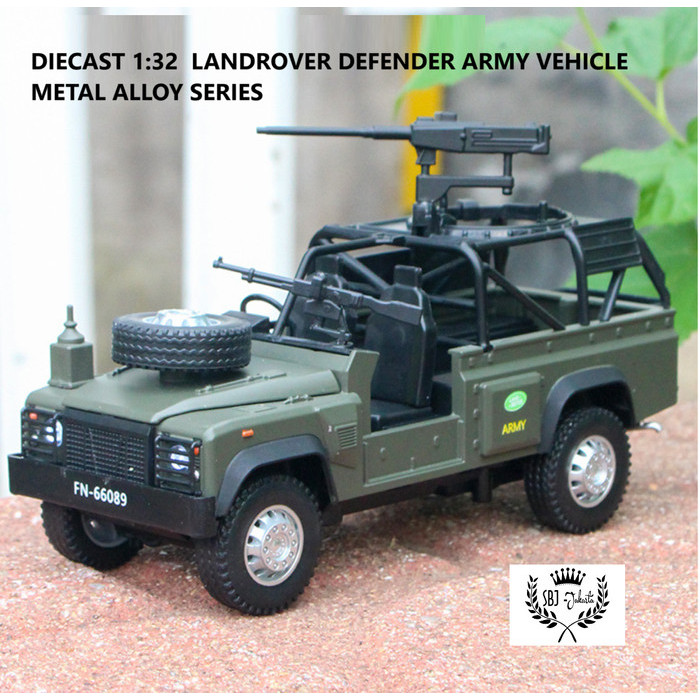 Diecast Military Landrover defender army offroad vehicle Skala 1:32