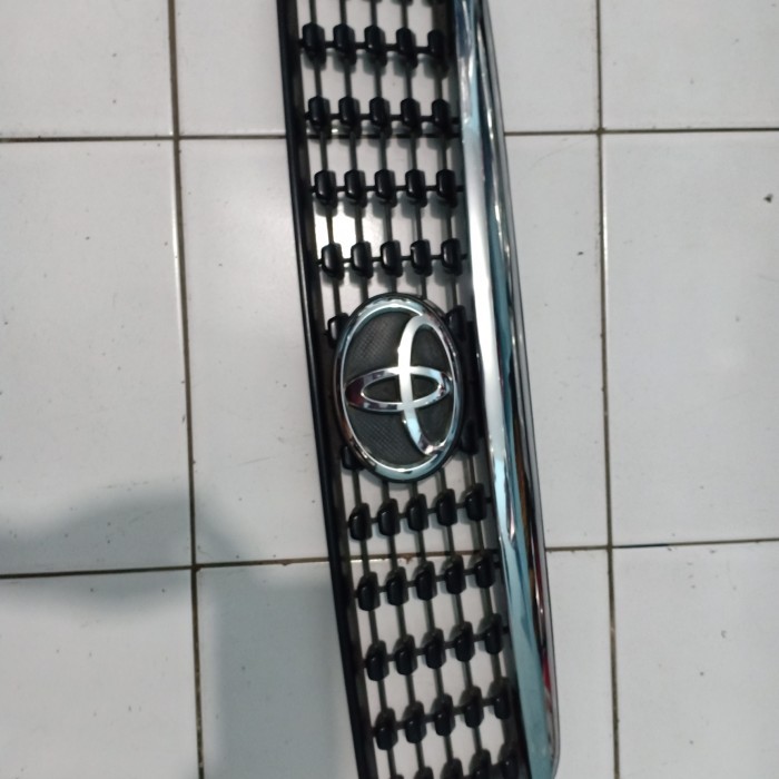 GRIL TOYOTA RUSH 2011 2014