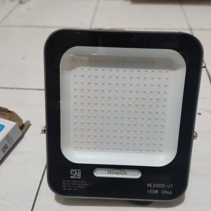 Lampu Sorot Hinolux 150W Hl 5000 Jt (6000K Dan 3000K )