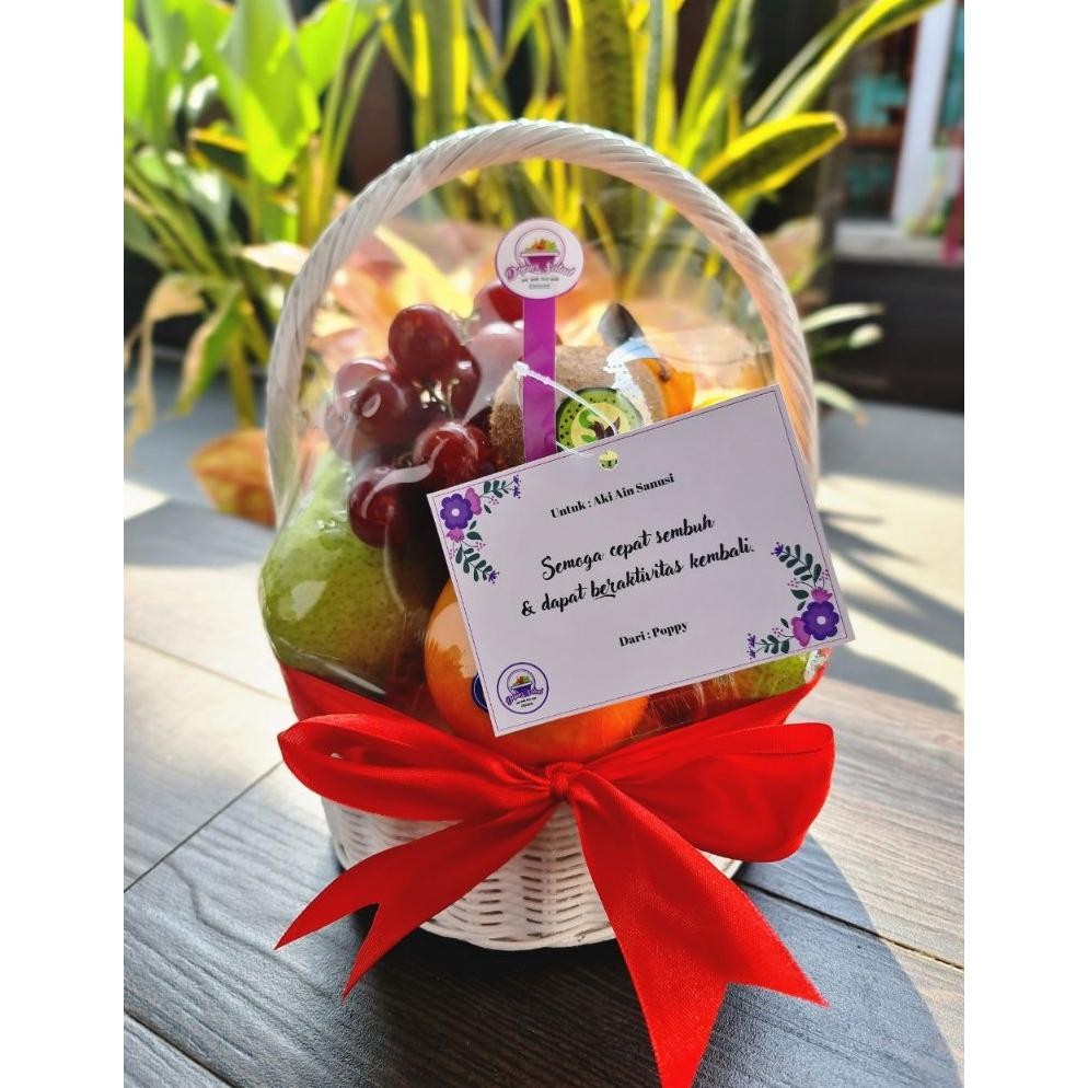 

nos parcel buah segar parsel rotan preum free kartu ucapan bunga pita hampers lebaran natal christmas hospitality lamaran