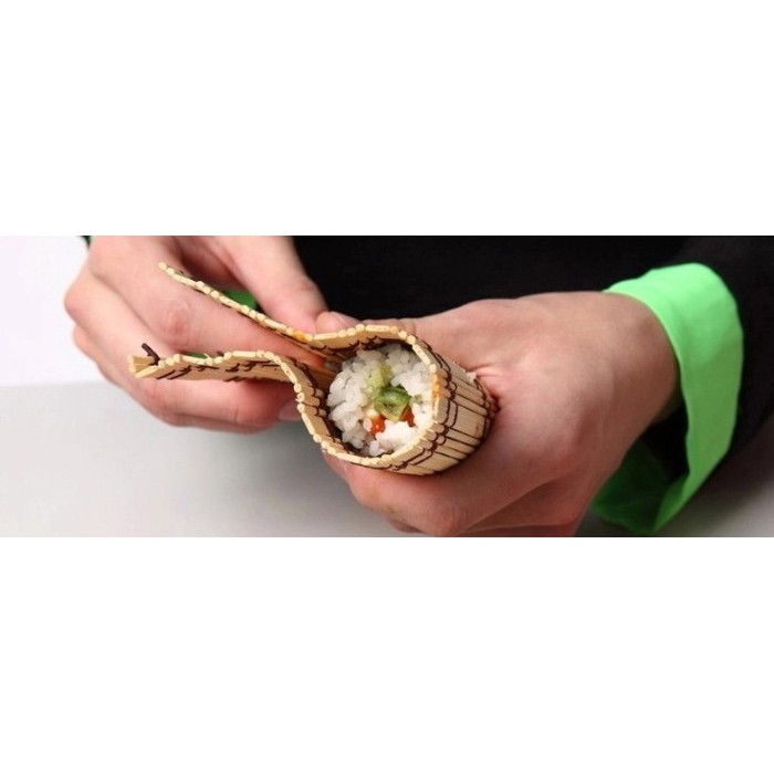 

Gulungan Penggulung Sushi Dan Nori Roller Bamboo Bambu