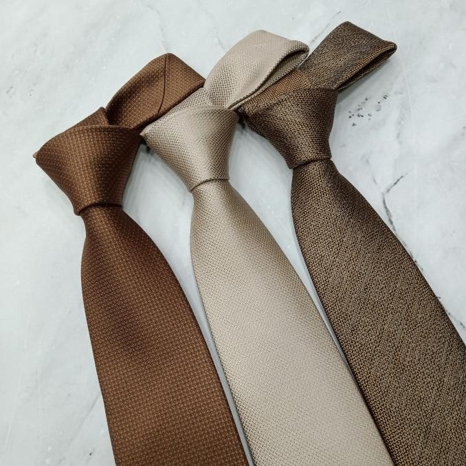 dasi coklat tua polos dasi coklat pria panjang import berkualitas BS01