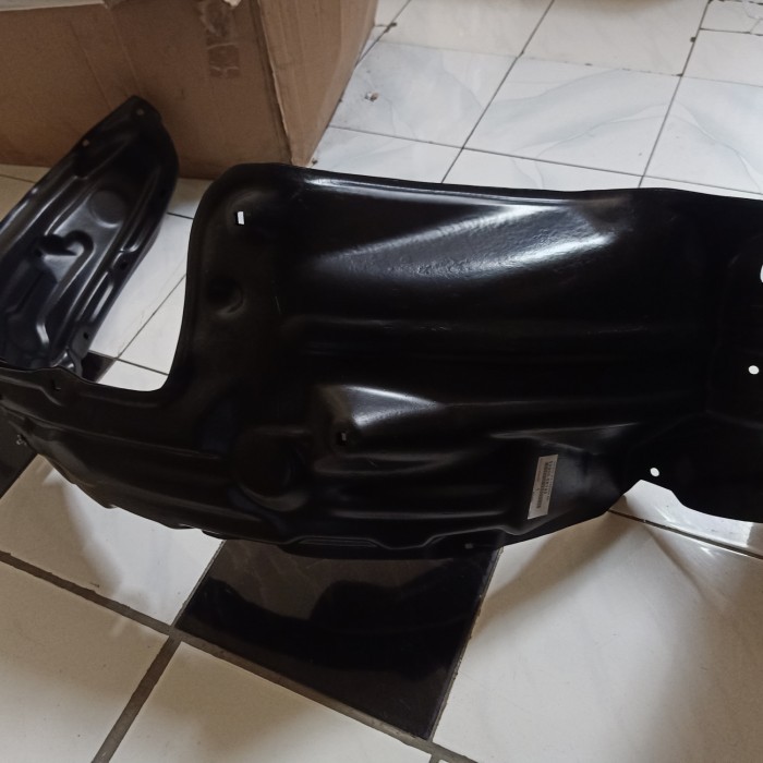 Liner Fender/Liner Spakboor Grand Innova 2009/2015 Original