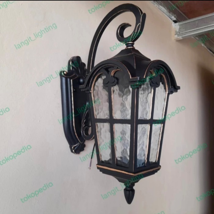 LAMPU DINDING OUTDOOR/LAMPU HIAS TAMAN