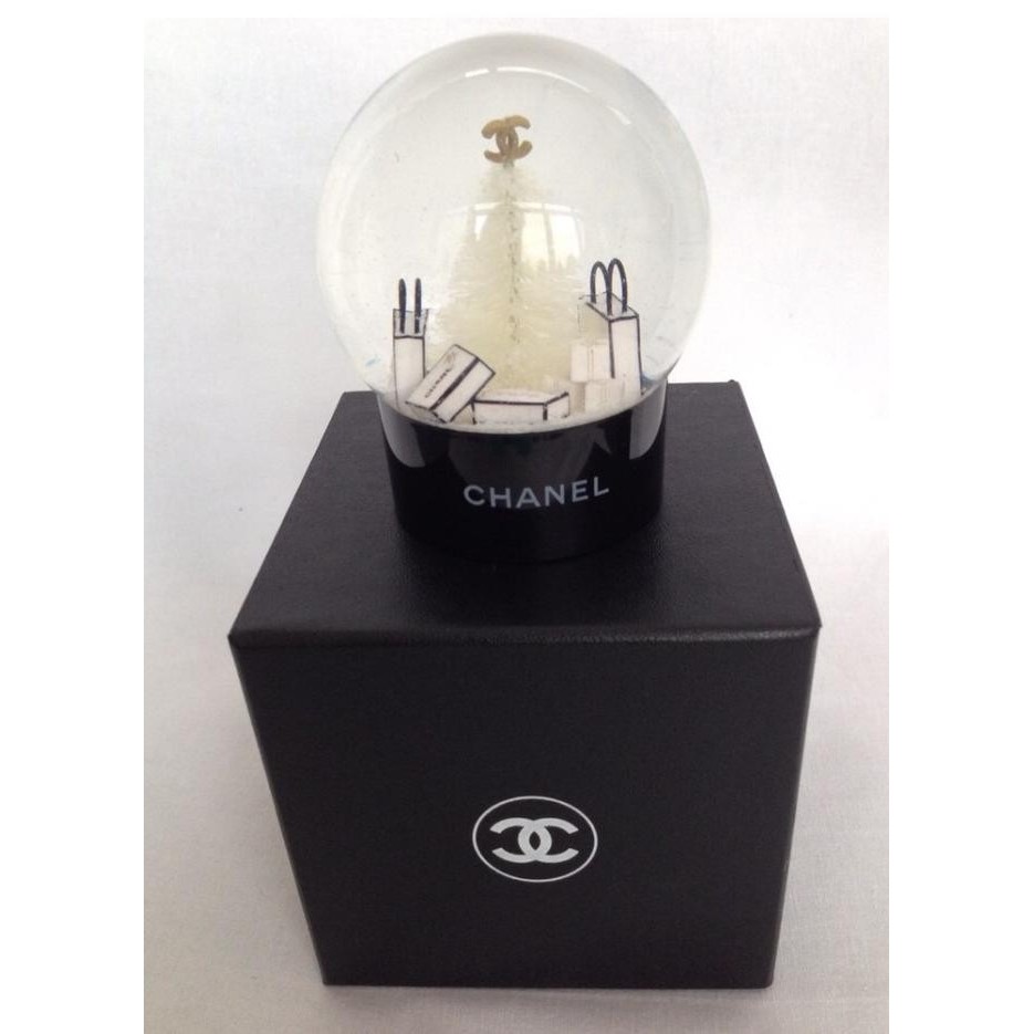 Chanel Snow Globe white Christmas Tree VIP Gift Authentic / souvenir
