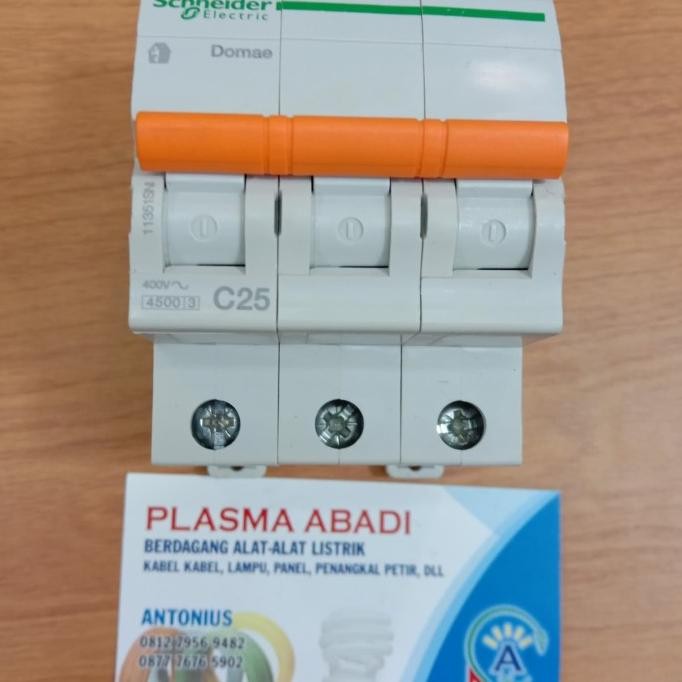 MCB DOMAE SCHNEIDER 3 PHASE 25 A