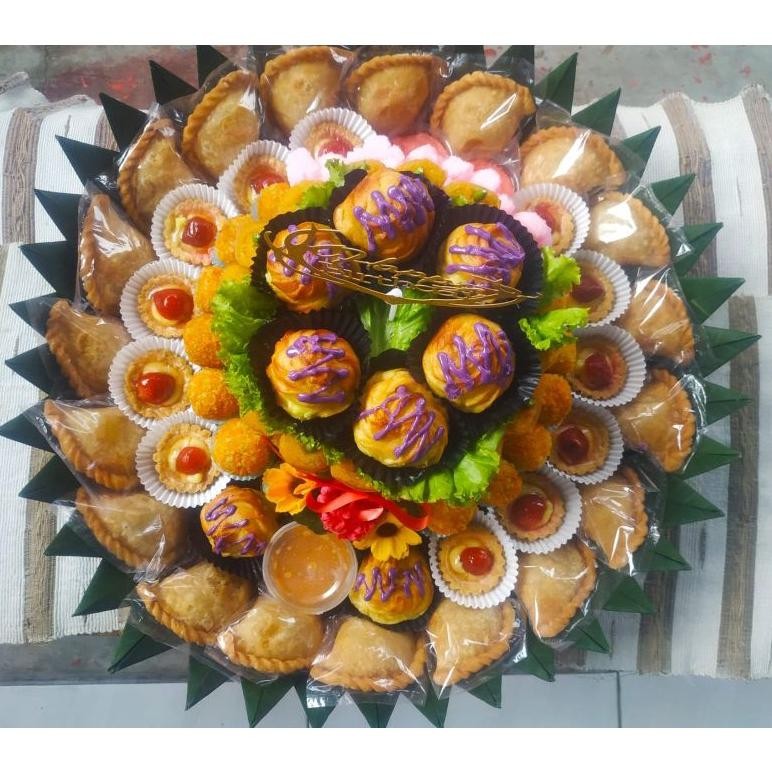 

Kue Tampah Traditional