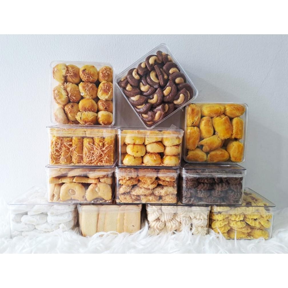 

Kue kering Nastar / Keju / Putri salju / Coklat mede / Sagu keju 300gr