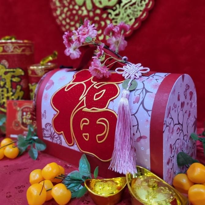 

Sale! Paket box dekorasi sakura hampers imlek cny parcel kado kue kering 9