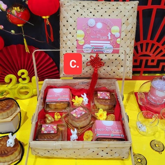 

Sale! Box Paket Hampers Mooncake Kue Bulan 14