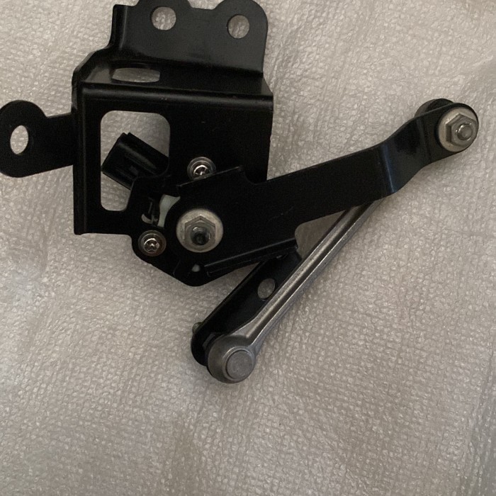 Sensor Suspensi/Auto Leveling Lampu All New Pajero Sport