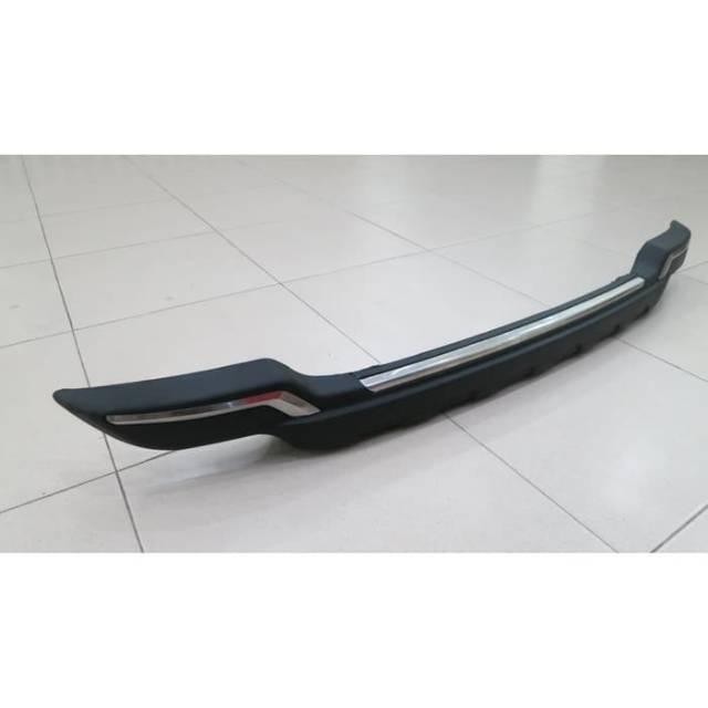 Bemper Belakang Innova Reborn Karet