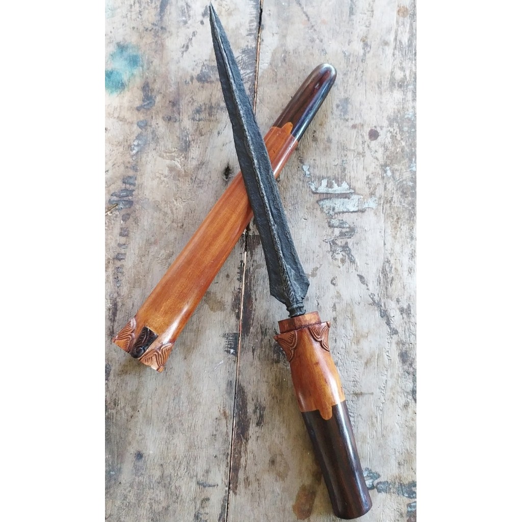 Dekorasi Tradisional Tombak Pusaka Sepuh Trisnogati Sodo Lanang Dadung Muntir Madura Sepuh Wingit Merbawani Istimewa Langka