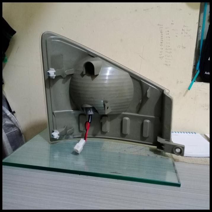 TERMURAH LAMPU SEN GIGA DEPAN ISUZU LAMP SIGN 