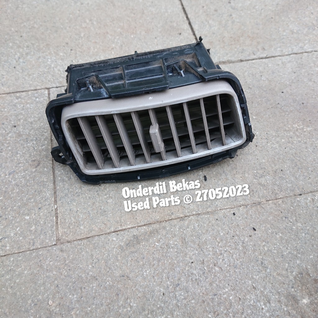 kisi ac dashboard tengah kanan nissan serena c24