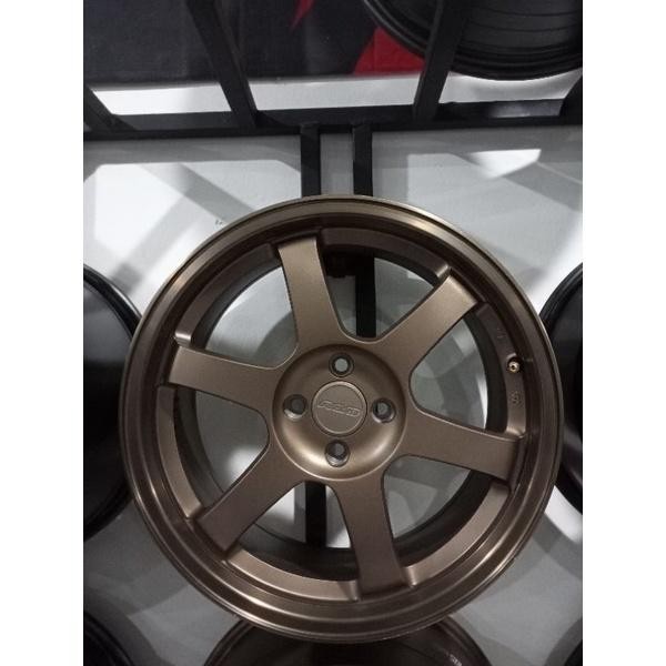 Velg Mobil Second Rays Te37 Ring 17 Lebar 7,5 Pcd 4X100 Untuk Yaris Swift Baleno City New Sigra Agya