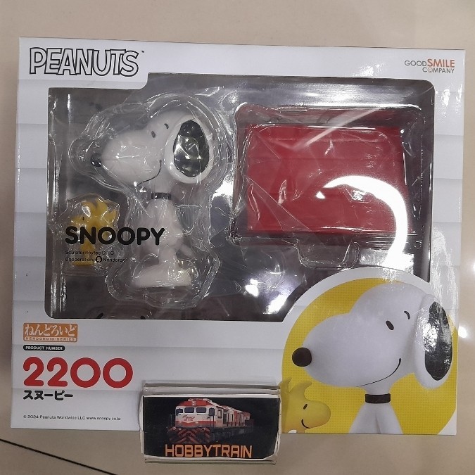 NENDOROID SNOOPY FIGURE
