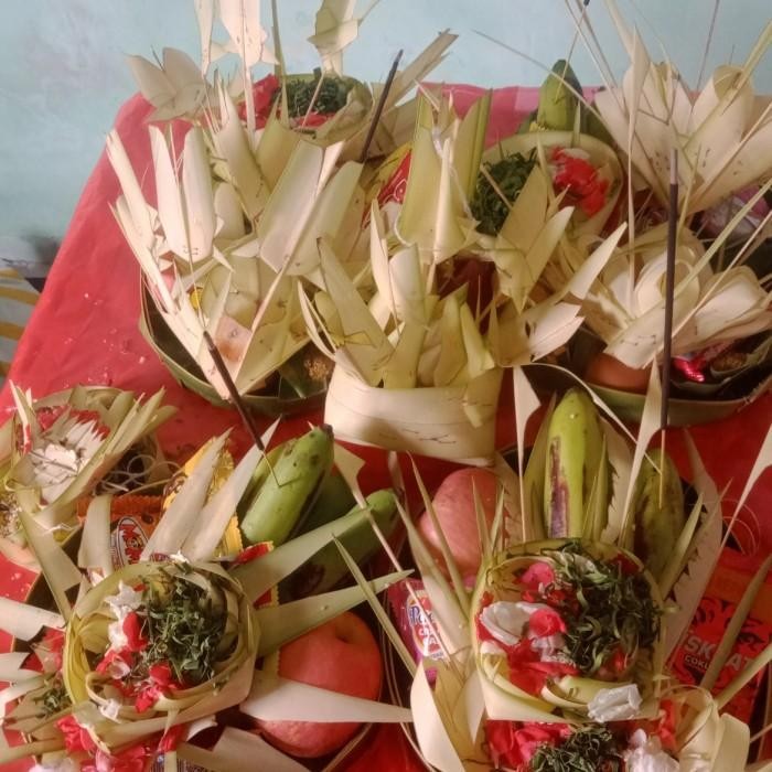 

Banten Otonan Tumpeng 3 Termurah 100 % Original