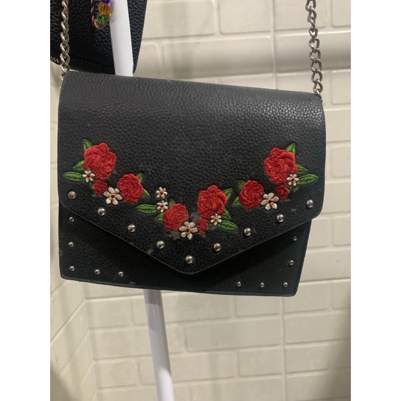 Preloved Tas Wanita Pull Bear (sling bag)