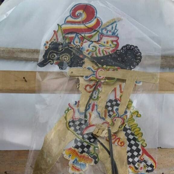 wayang kulit batara bayu (92 cm)