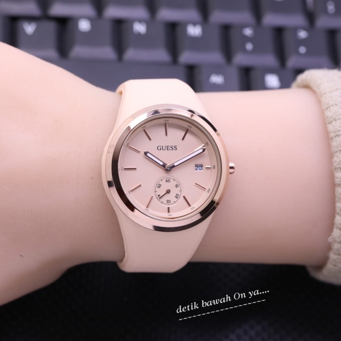 JAM TANGAN WANITA GUESS RUBBER