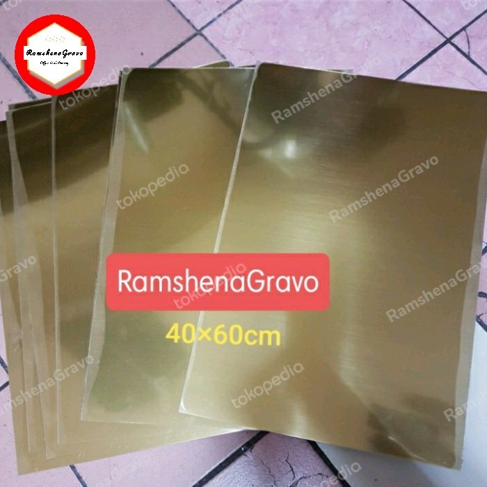 

gravoply / bahan name tag / hairline gold / 40cm x 60 cm tebal 1.5mm