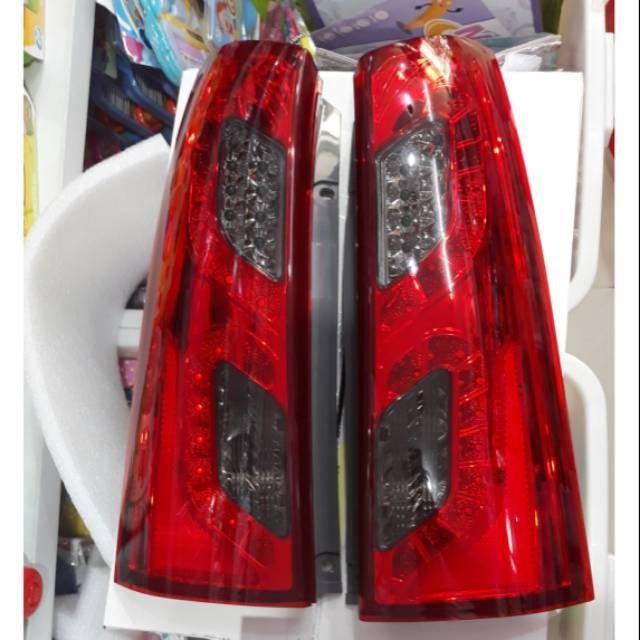 Ty1148-B7De2 Stoplamp Avanza 2004-2011 Led Red Smoke Lens