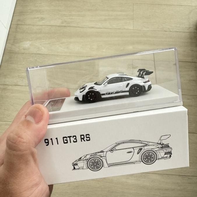 Solo model 1/64 scale porsche gt3rs black white
