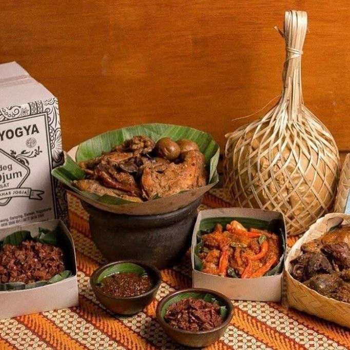 

GUDEG YU DJUM PUSAT VACUM (telur 5)