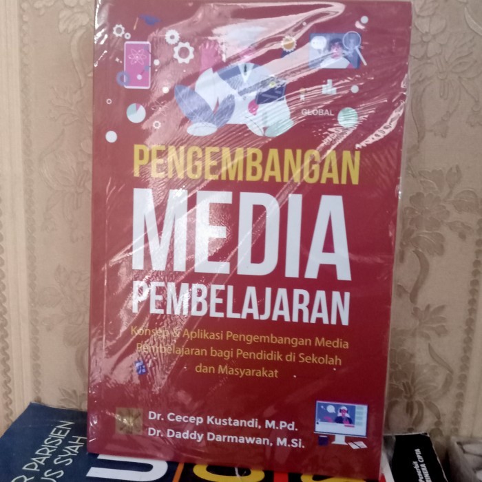 

ORI BARU BUKU PENGEMBANGAN MEDIA PEMBELAJARAN