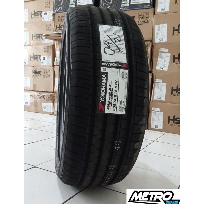 Ban mobil import 235/50 Ring 18 YOKOHAMA bluearth XT-AE61 235 50 R18