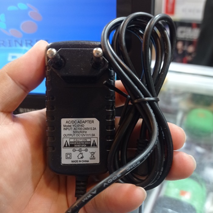 Adaptor/charger DVD portable GMC Rinrei aiwa dll 9V 2A original
