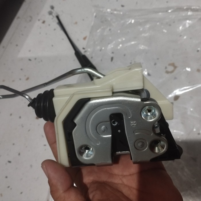 LATCH DOOR LOCK DEPAN KANAN KIA ALL NEW PICANTO free pemasangan