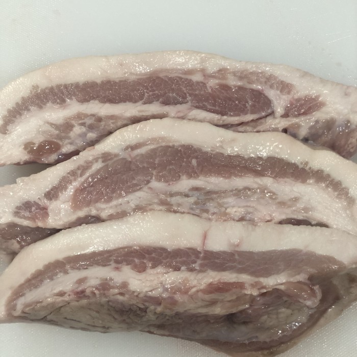 

JOWLS DAGING LEHER BABI IMPORT