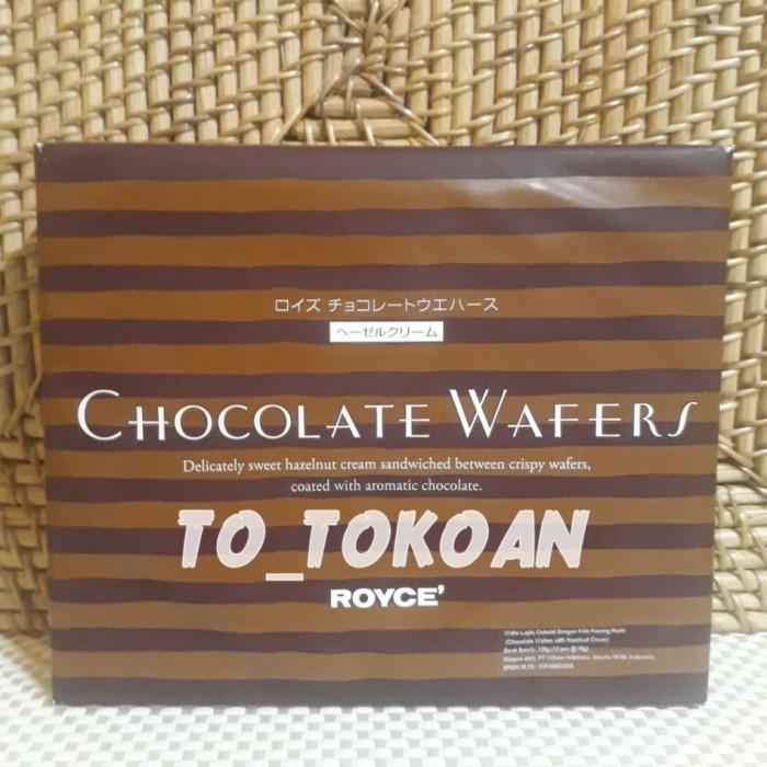 

ROYCE CHOCOLATE WAFERS WITH HAZELNUT CREAM 12'S BOX