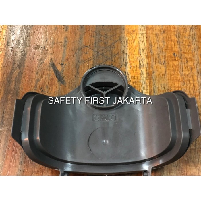 3M Original 3700 Particulate Filter Holder. Untuk Masker 3M 3200