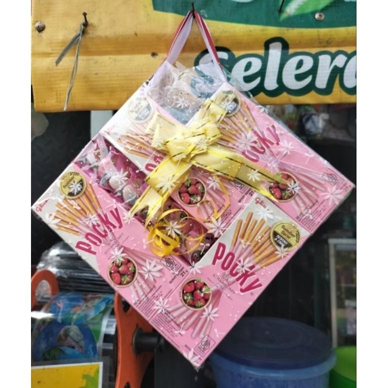 

CR - Pocky love strawbery / Pocky gift valentine /special valentine TERLARIS
