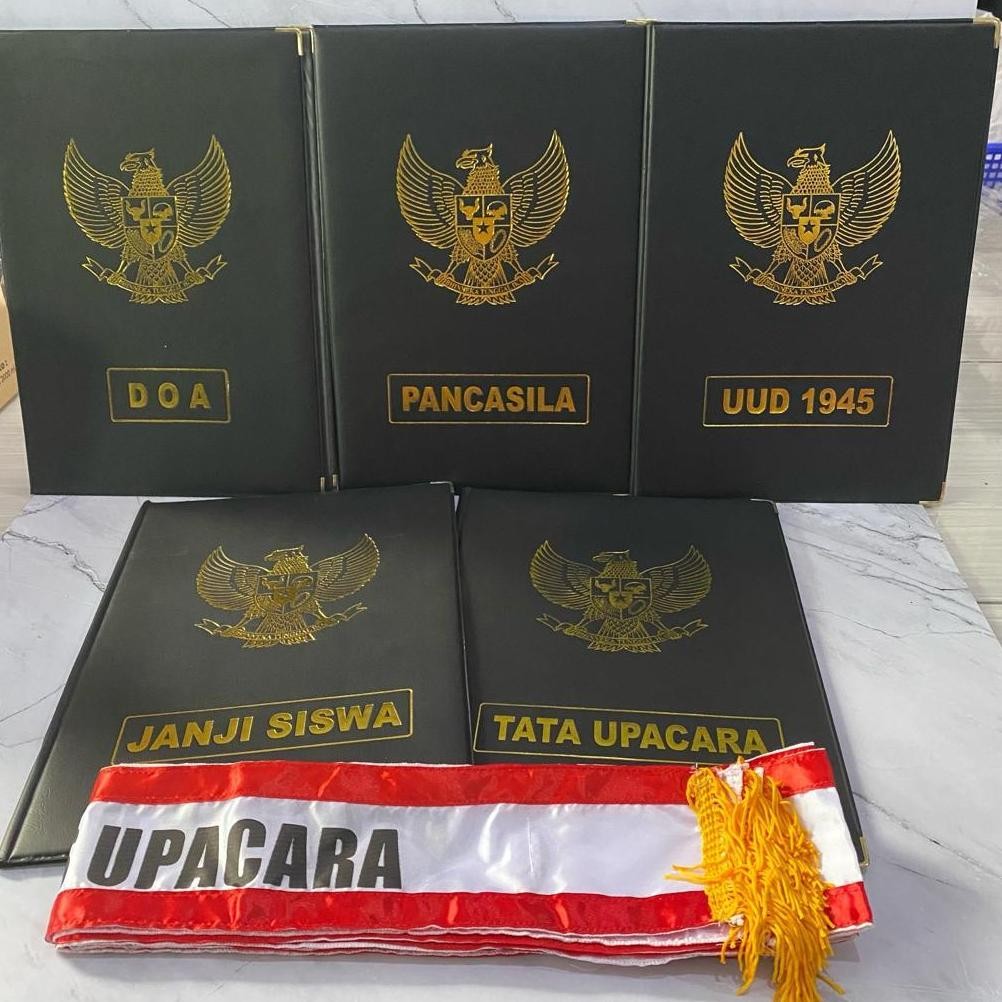 

DESPO MAP UPACARA SET ISI 5 + 10 SLEMPANG PETUGAS UPACARA
